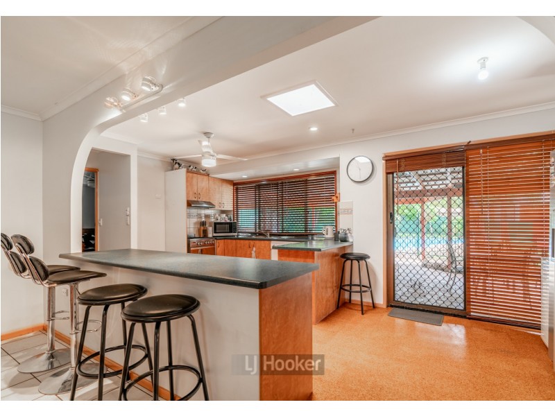 169 Emerald Drive, Regents Park QLD 4118