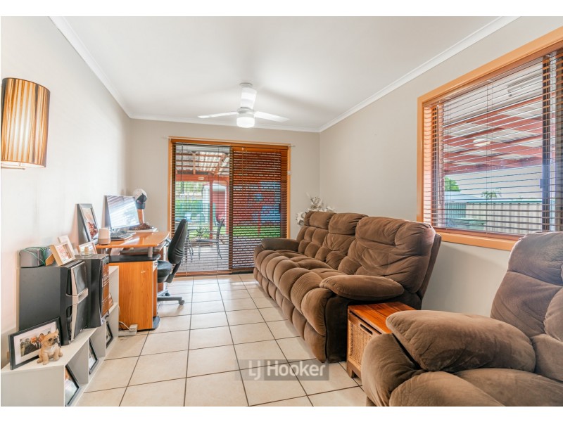 169 Emerald Drive, Regents Park QLD 4118