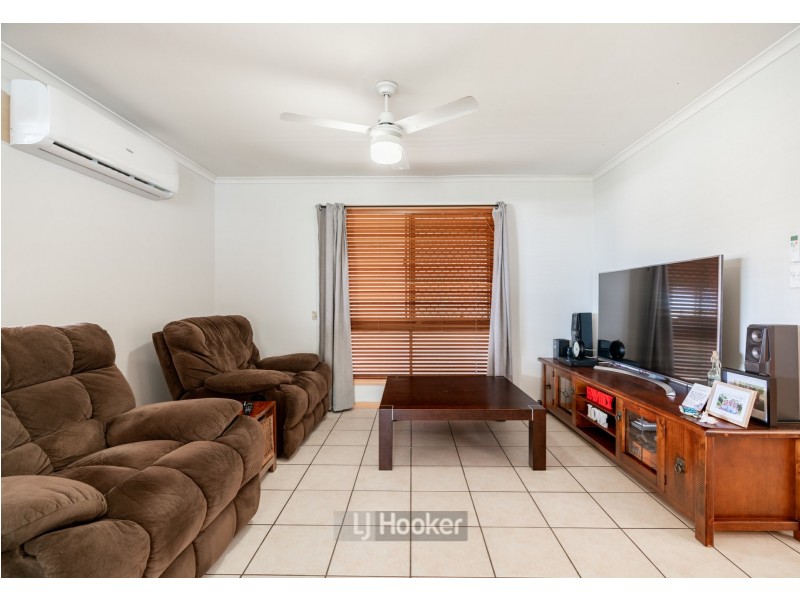 169 Emerald Drive, Regents Park QLD 4118