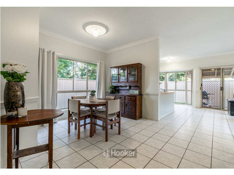 2 Queens Court, Forest Lake QLD 4078