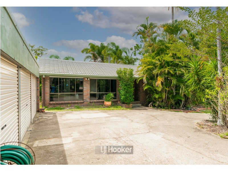 18 Birdsville Street, Greenbank QLD 4124