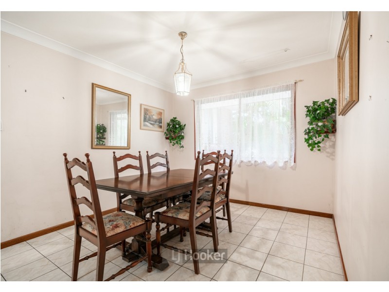 18 Birdsville Street, Greenbank QLD 4124