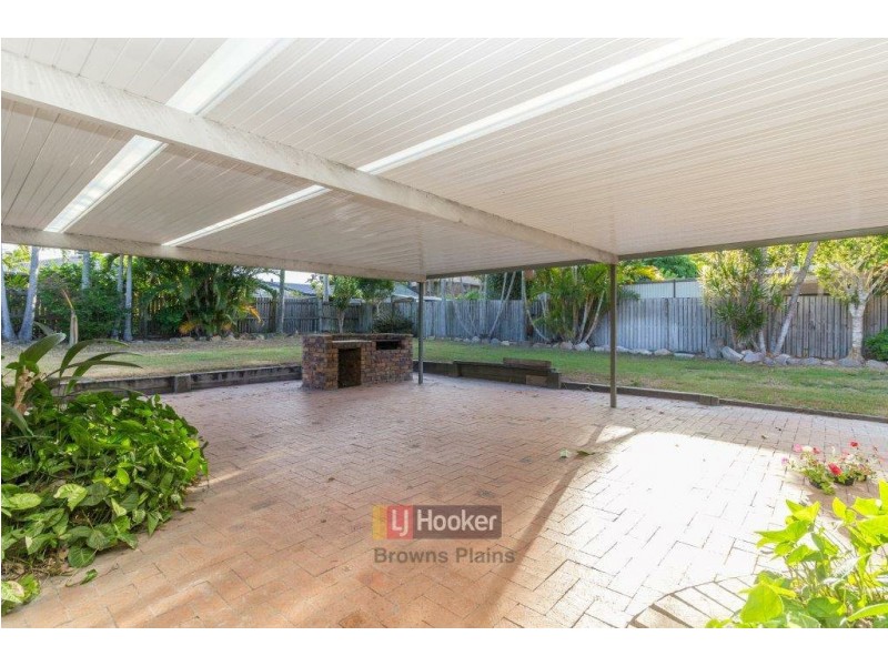 30 Sweetgum Street, Hillcrest QLD 4118