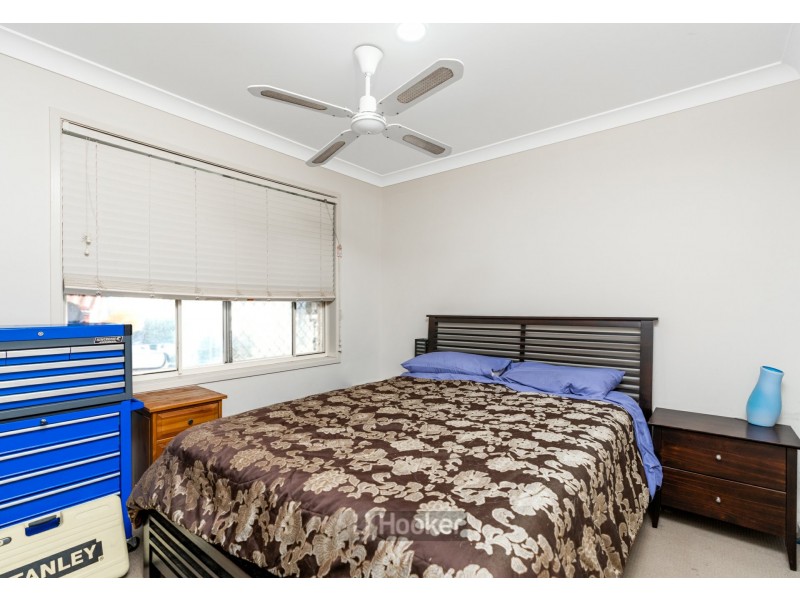 6 Cougers Court, Regents Park QLD 4118