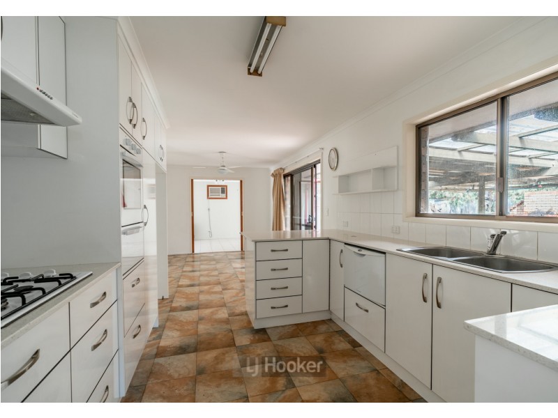 27 Cypress Drive, Marsden QLD 4132