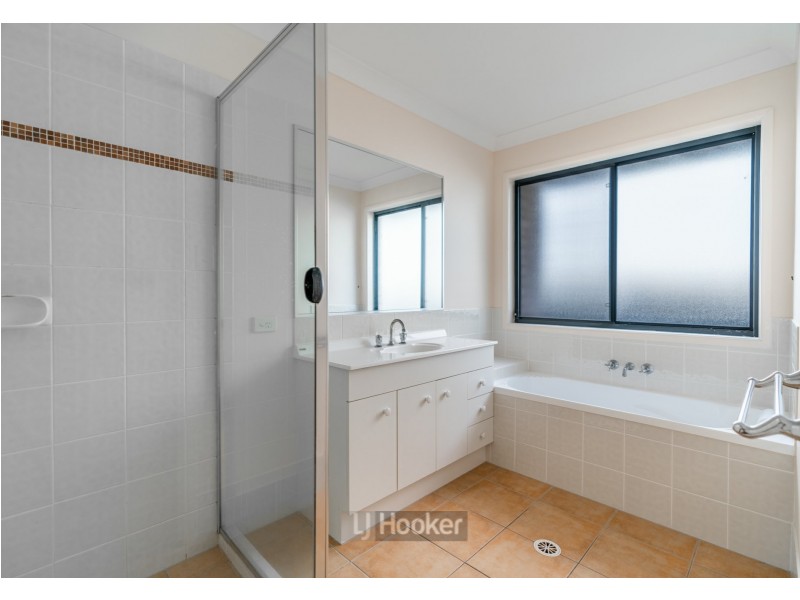 6 Shangrila Crescent, Springfield Lakes QLD 4300