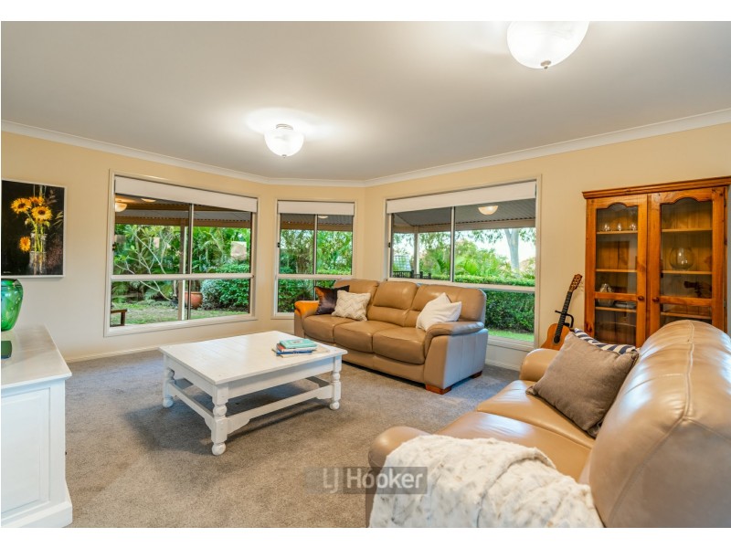 5 Cheltenham Place, Forest Lake QLD 4078