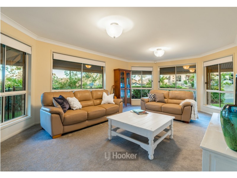 5 Cheltenham Place, Forest Lake QLD 4078