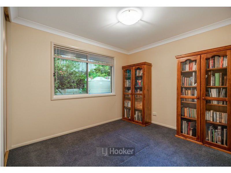 5 Cheltenham Place, Forest Lake QLD 4078