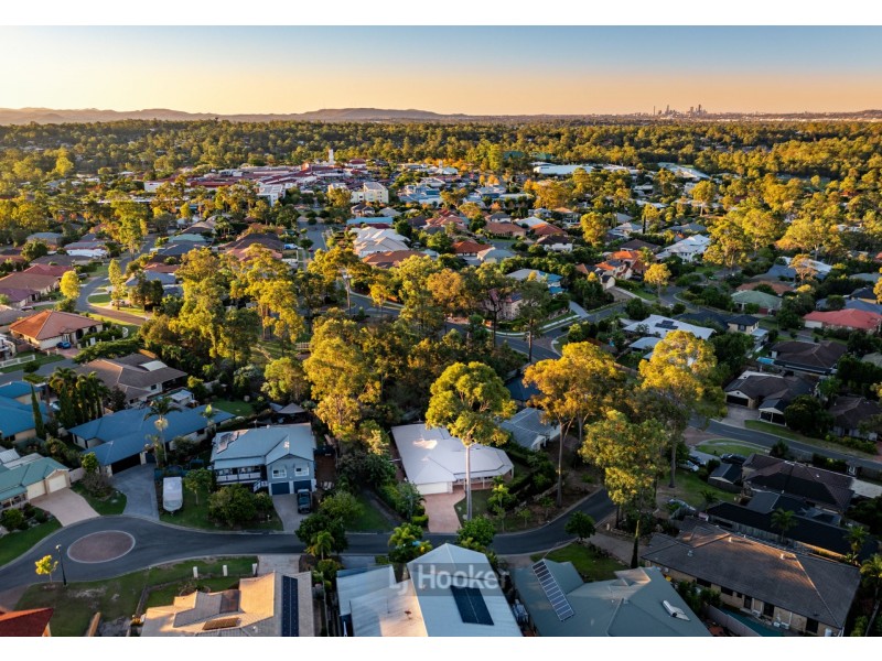 5 Cheltenham Place, Forest Lake QLD 4078