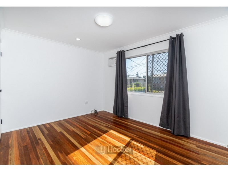 22 Bushmills Court, Hillcrest QLD 4118