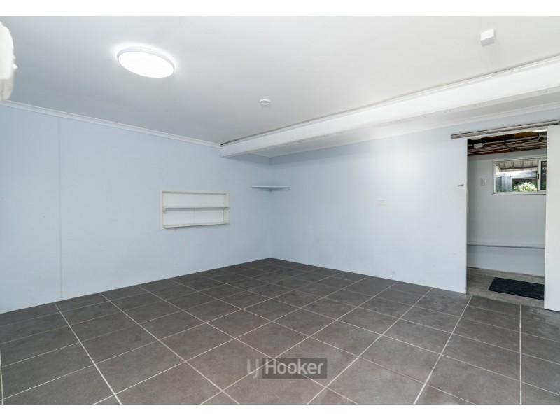 22 Bushmills Court, Hillcrest QLD 4118