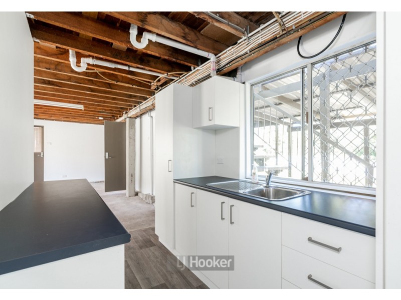 22 Bushmills Court, Hillcrest QLD 4118