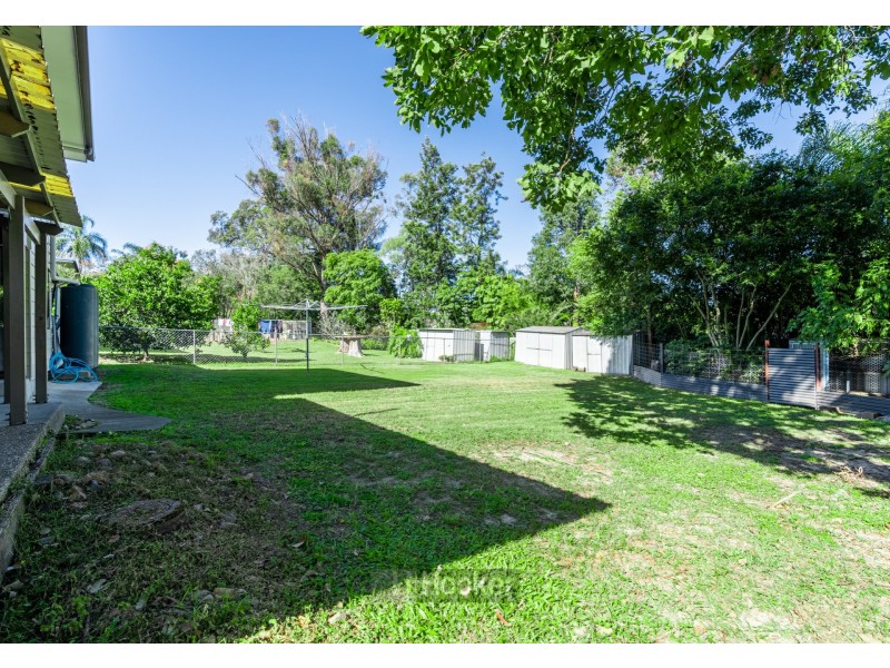 22 Bushmills Court, Hillcrest QLD 4118