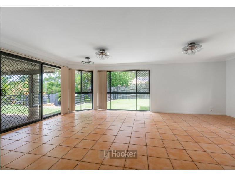 76 Glasshouse Crescent, Forest Lake QLD 4078