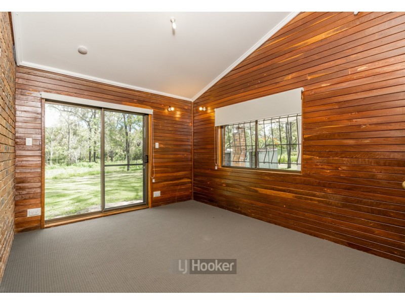 590 Middle Road, Greenbank QLD 4124