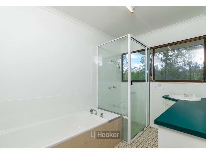 590 Middle Road, Greenbank QLD 4124