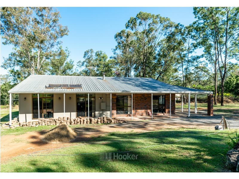 590 Middle Road, Greenbank QLD 4124