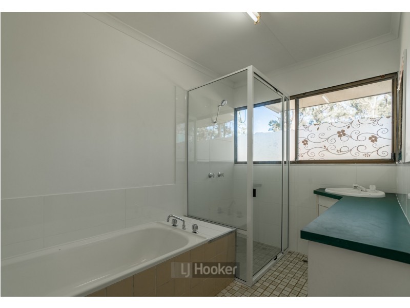 590 Middle Road, Greenbank QLD 4124
