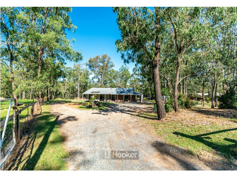 590 Middle Road, Greenbank QLD 4124