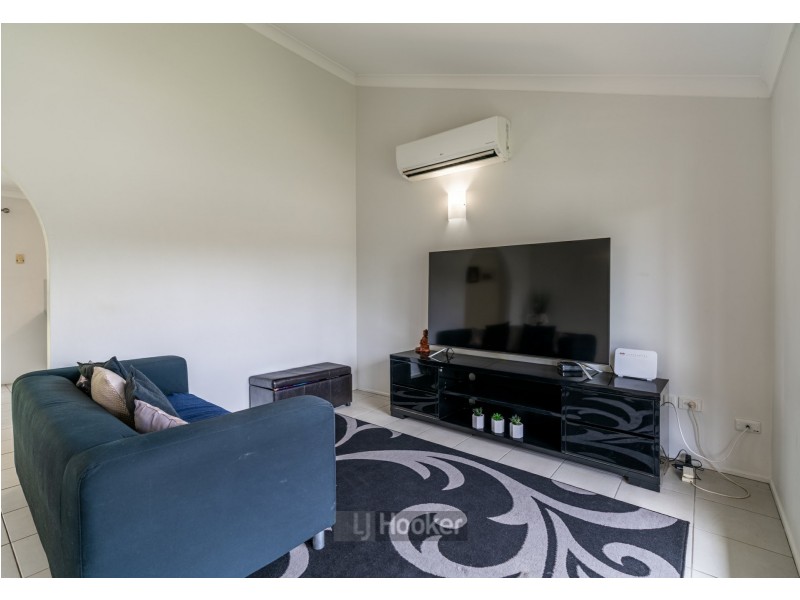 3 Renfrew Street, Hillcrest QLD 4118
