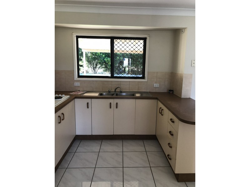 12 Homebush Drive, Regents Park QLD 4118