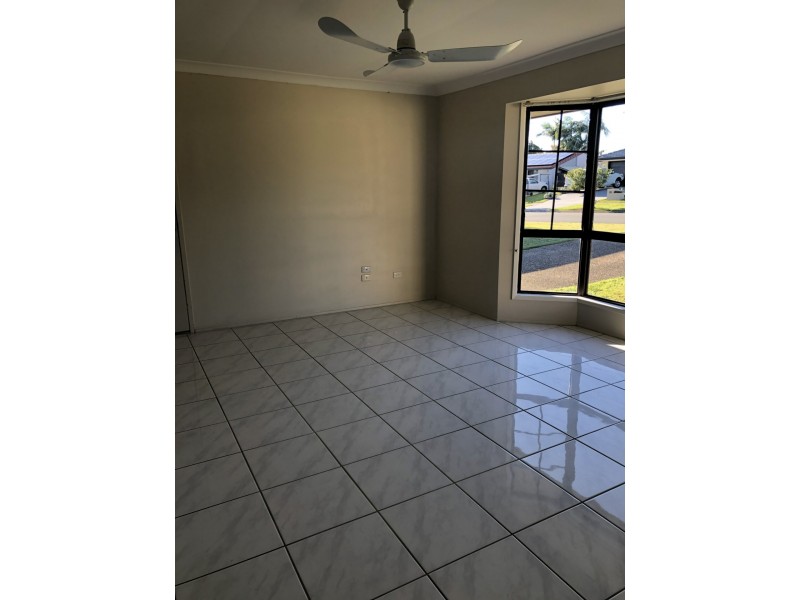 12 Homebush Drive, Regents Park QLD 4118