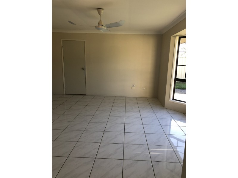 12 Homebush Drive, Regents Park QLD 4118