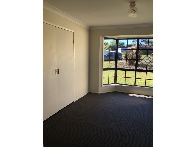 12 Homebush Drive, Regents Park QLD 4118