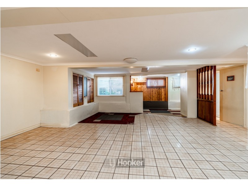 14 Merle Street, Carina QLD 4152