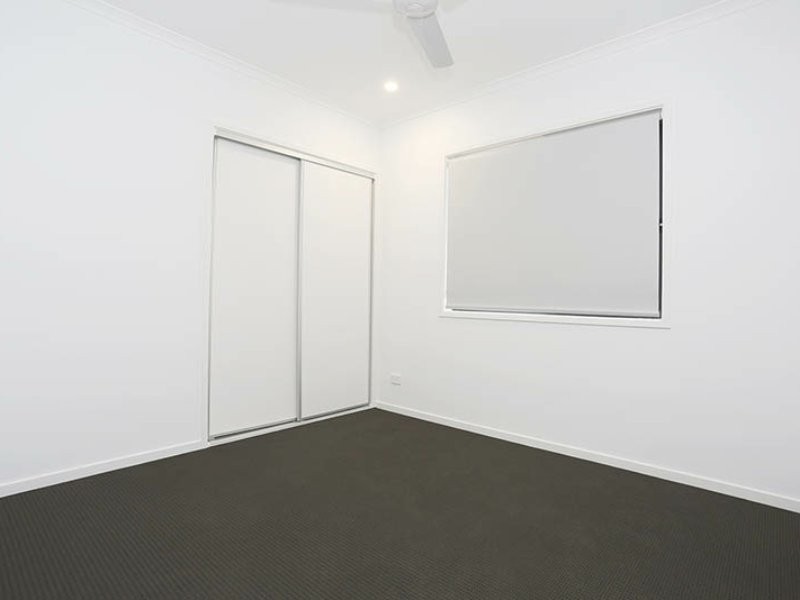 6 John Storey Court, Park Ridge QLD 4125