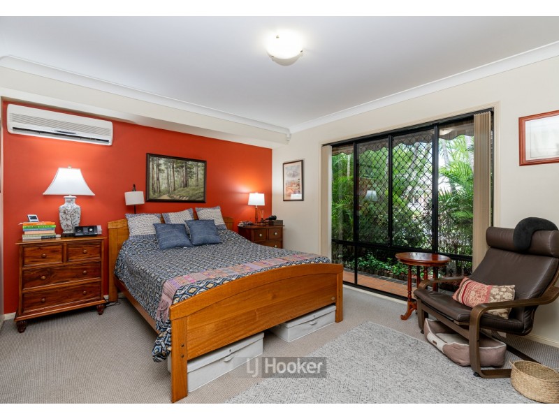 42 Mapleton Crescent, Forest Lake QLD 4078