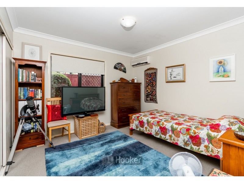 42 Mapleton Crescent, Forest Lake QLD 4078