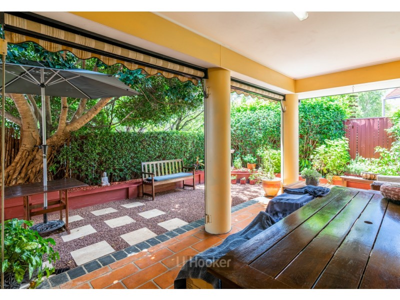 42 Mapleton Crescent, Forest Lake QLD 4078