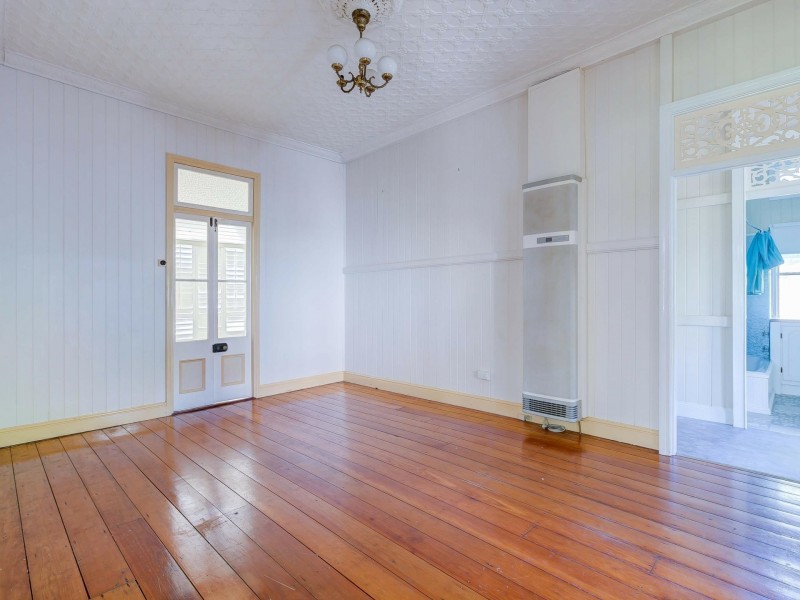 17A Merrell Street, North Booval QLD 4304