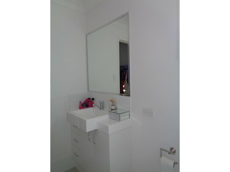 25/39 River Road, Bundamba QLD 4304