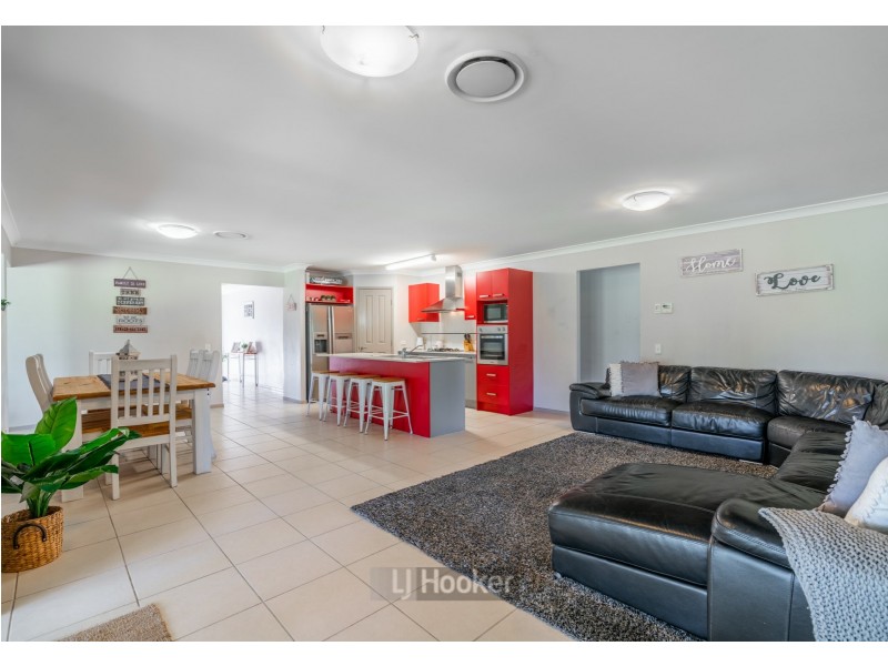 21-23 Quartz Close, Greenbank QLD 4124