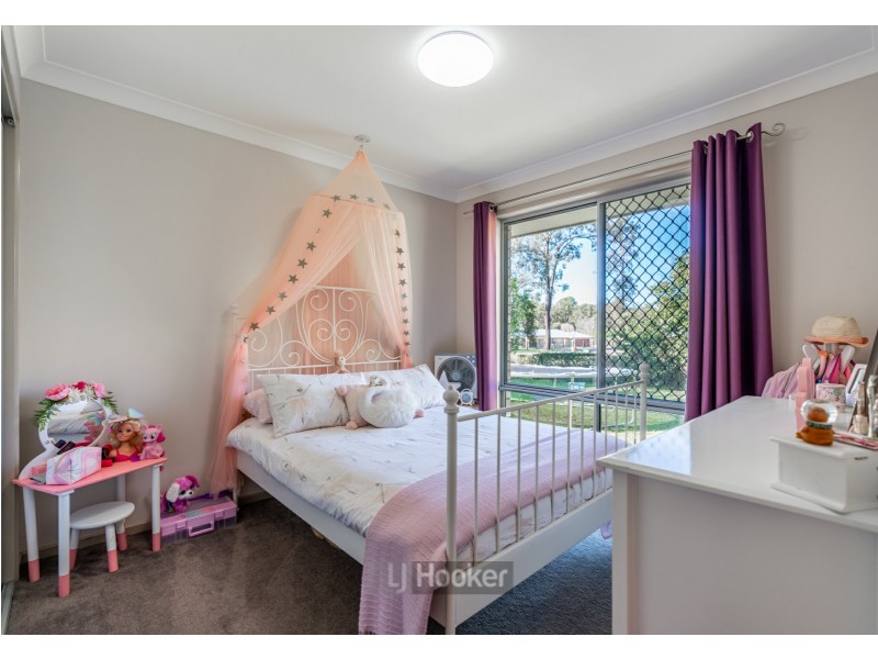 21-23 Quartz Close, Greenbank QLD 4124