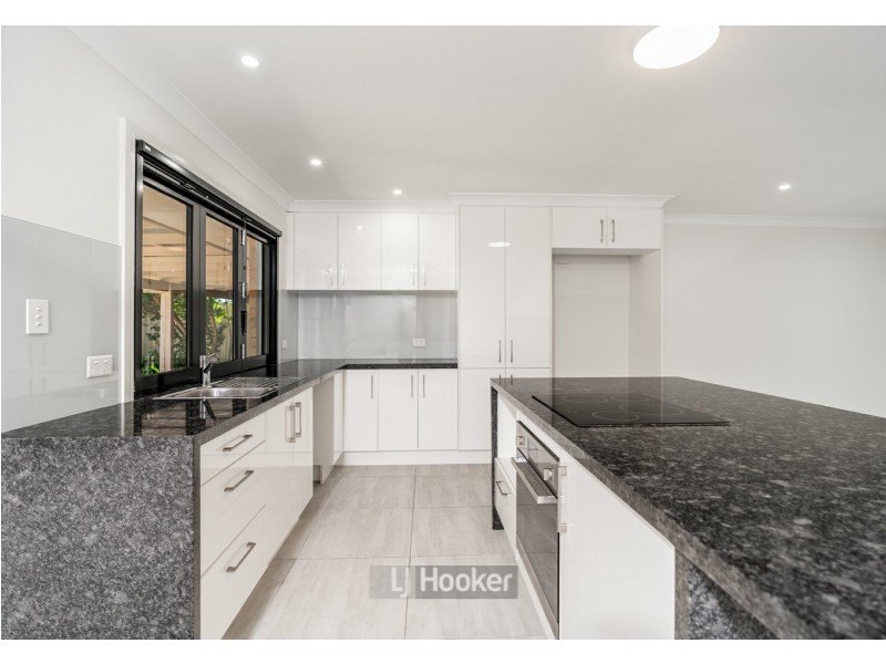 39 Hampden Crescent, Heritage Park QLD 4118