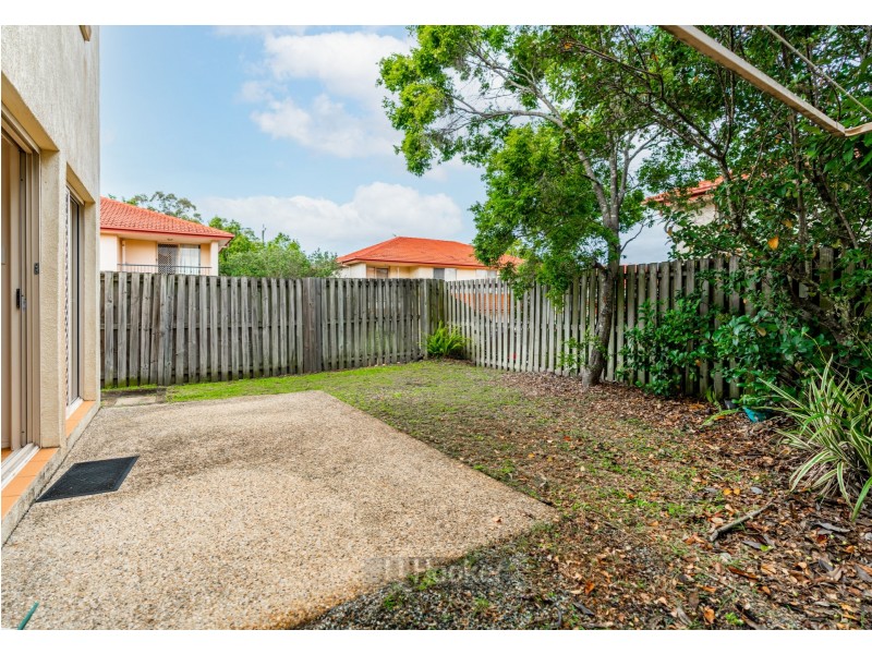 20/20 Young Place, Runcorn QLD 4113