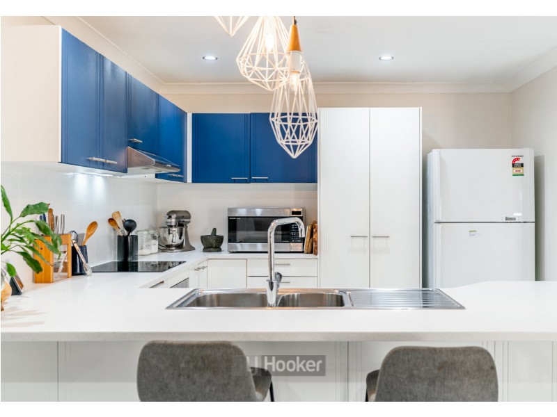 62 Bushland Drive, Regents Park QLD 4118