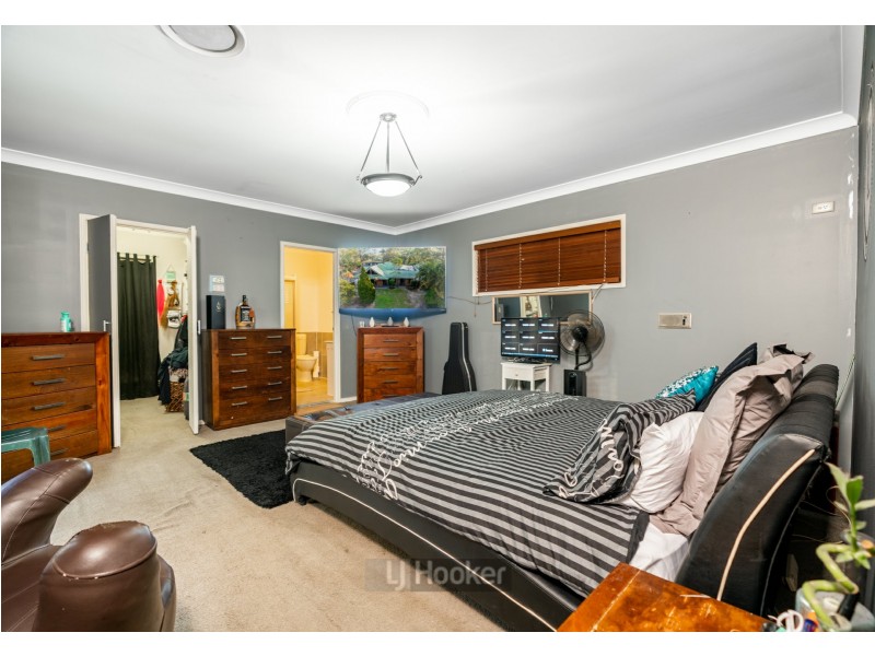 54 Jacaranda Avenue, Boronia Heights QLD 4124