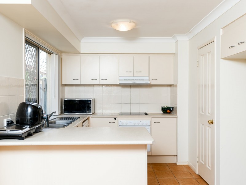 20/20 Young Place, Runcorn QLD 4113