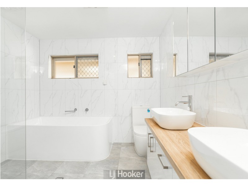 22 Myall Street, Crestmead QLD 4132