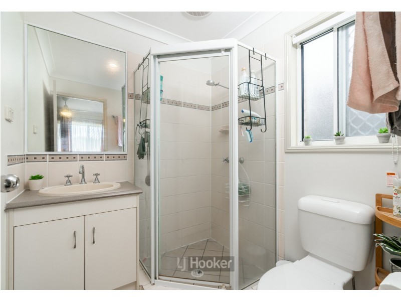 28 Lamberth Road East, Heritage Park QLD 4118