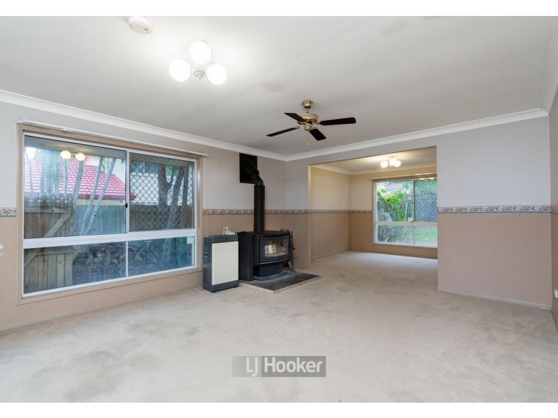2 Darling Close, Calamvale QLD 4116