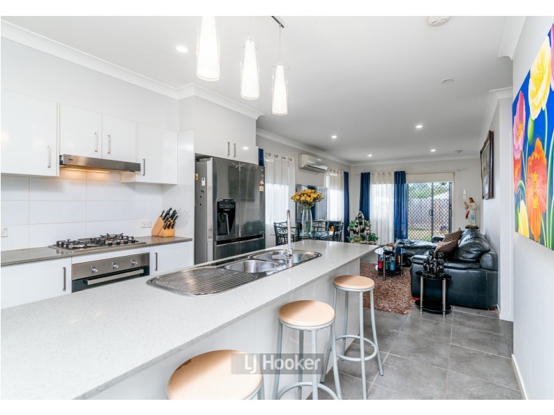 10 Mount Glorious Street, Park Ridge QLD 4125