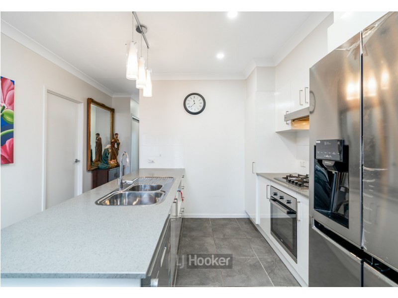 10 Mount Glorious Street, Park Ridge QLD 4125