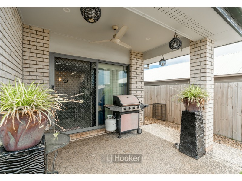 10 Mount Glorious Street, Park Ridge QLD 4125