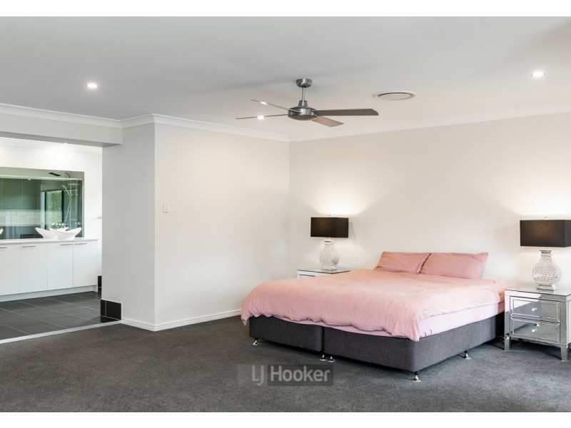 1-5 Equine Place, South Maclean QLD 4280